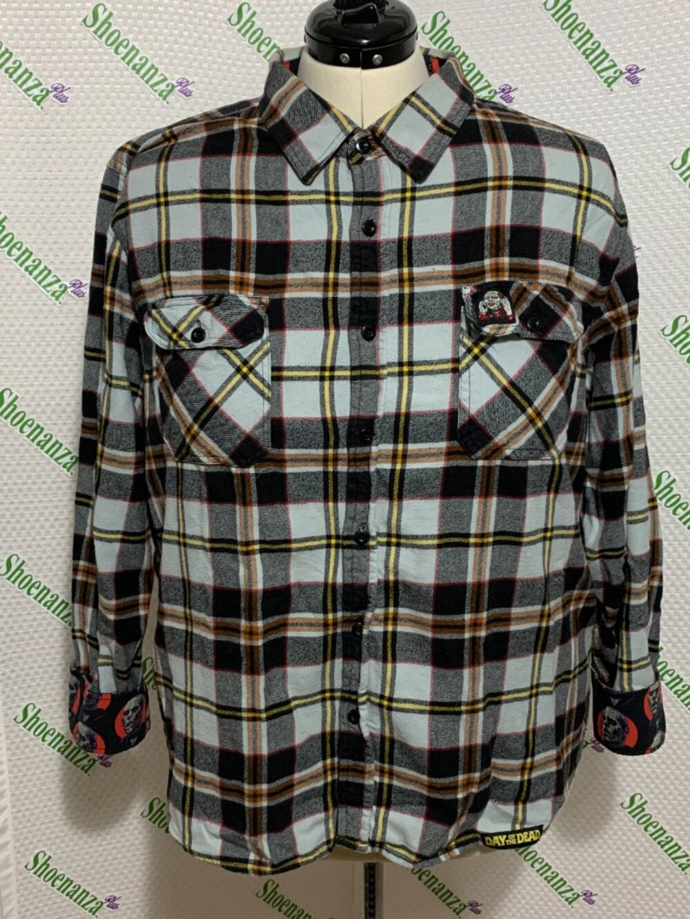 Middle Of Beyond Flannel Shirt Day Of The Dead Zombie MOB Plaid Blue Mens 2XL